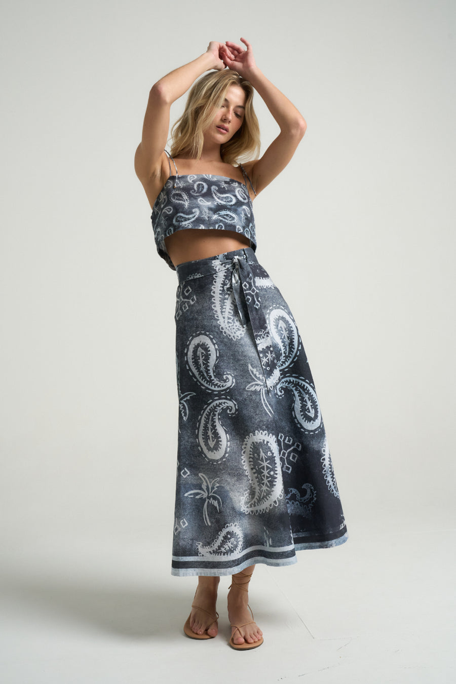 Wrap Circle Skirt Paisley Black - shopsigal