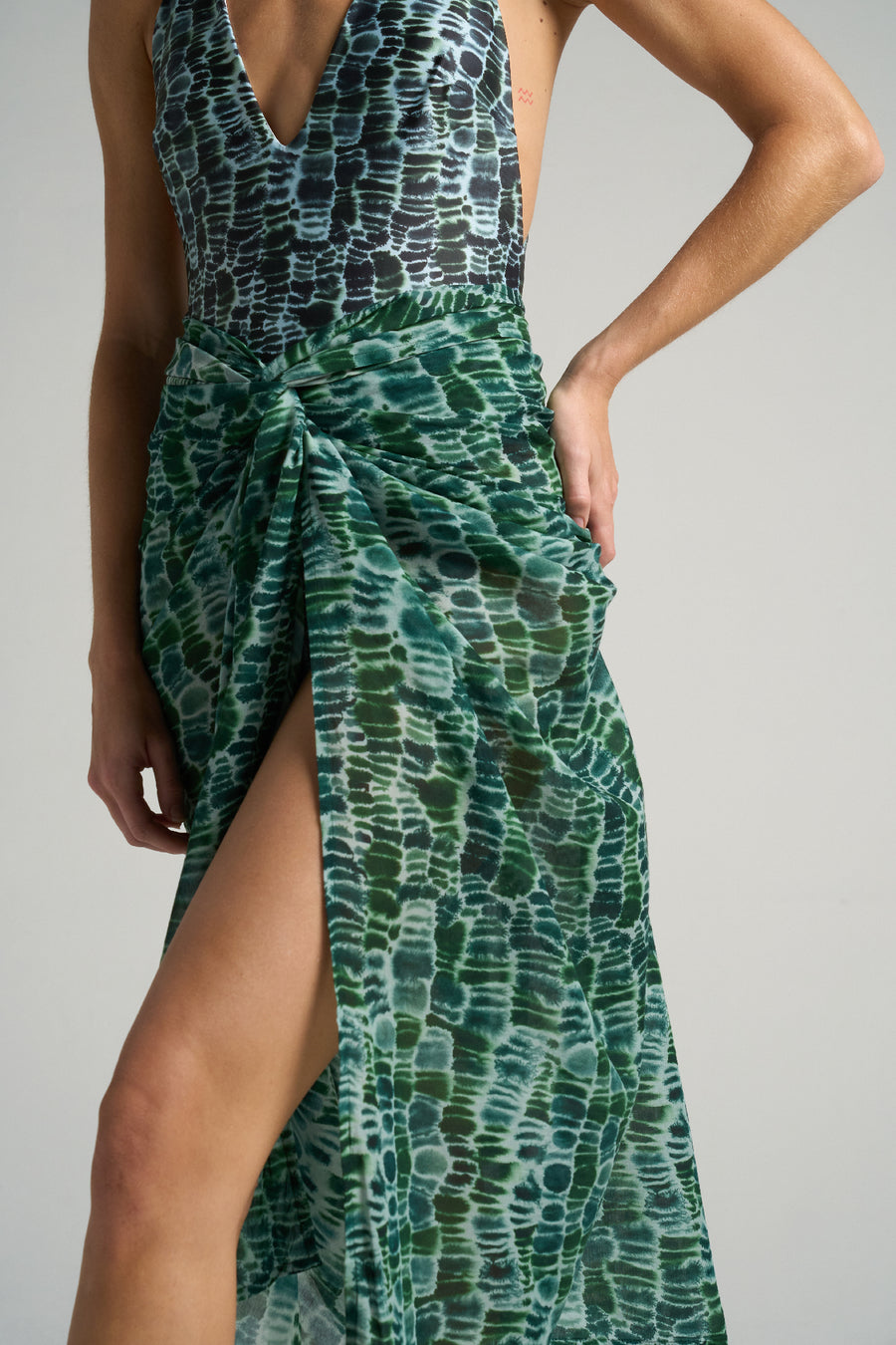 Sarong With Ties Croco - shopsigal