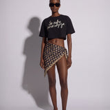 Crop Graphic Tee: Se Goza